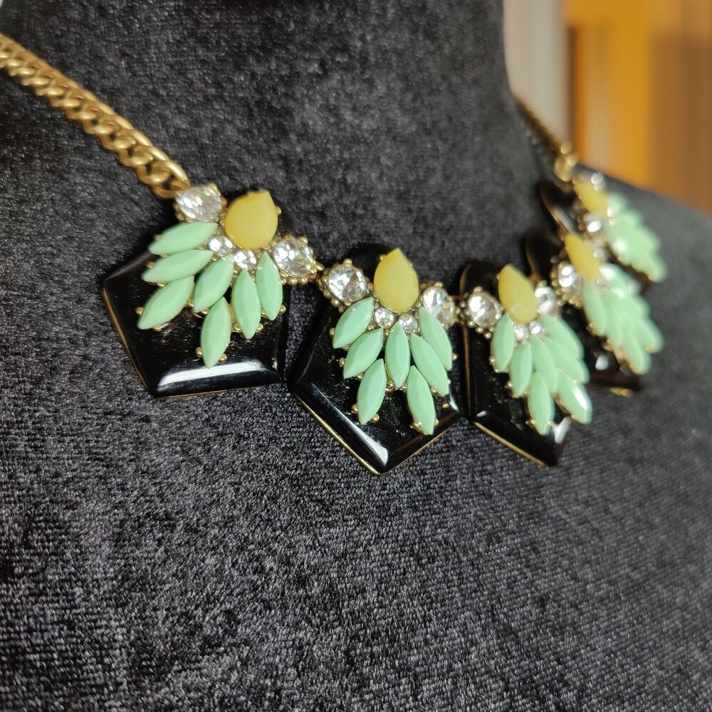 J Crew Mint Turquoise Black Statement Necklace Rhinestone Gold Tone Resortwear